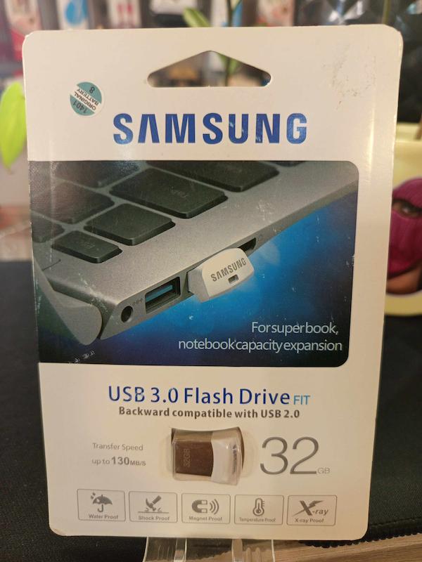 فلش 32Gb samsung