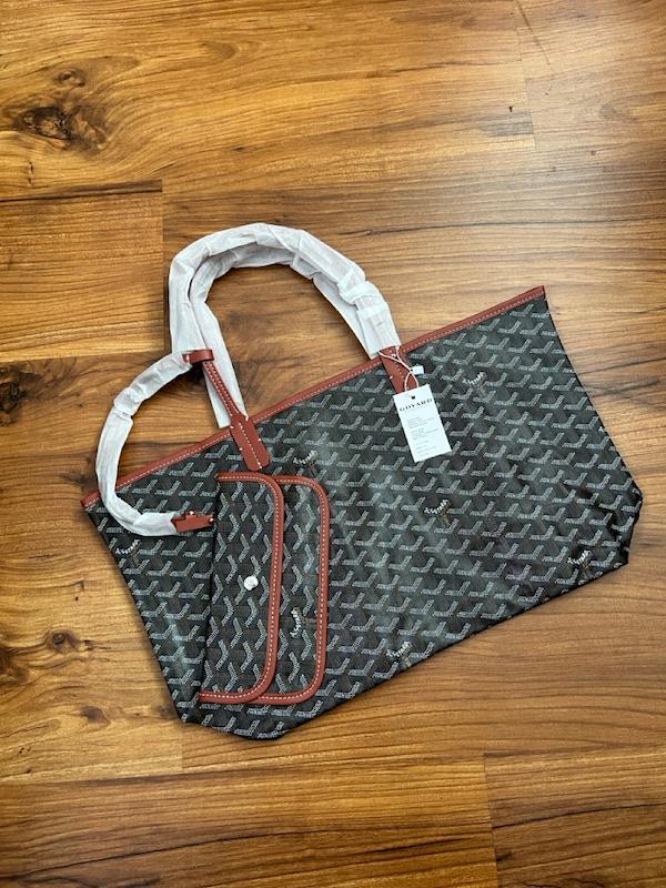 توت‌بگ گویارد Goyard