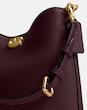کیف زنانه Coach مدل Willow Soft Bucket از نزدیک