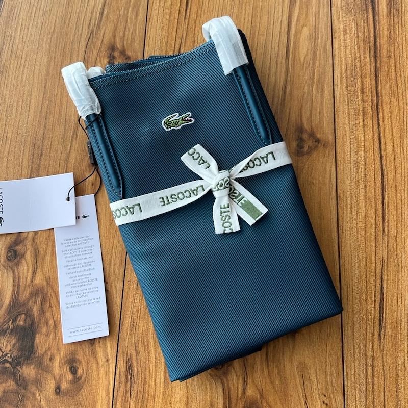 توت‌بگ لاگوست Lacoste