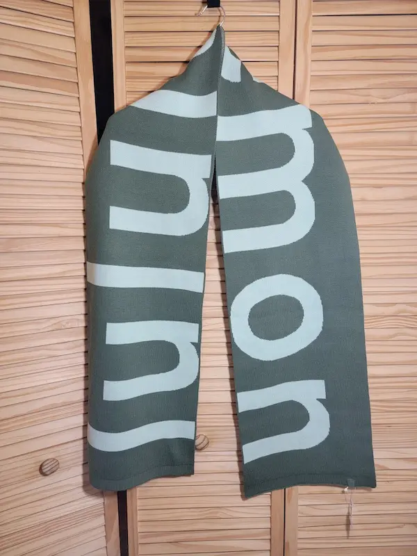 شال گردن پشمی لولولمون Lululemon مدل Wool-Blend Knit Logo Scarf