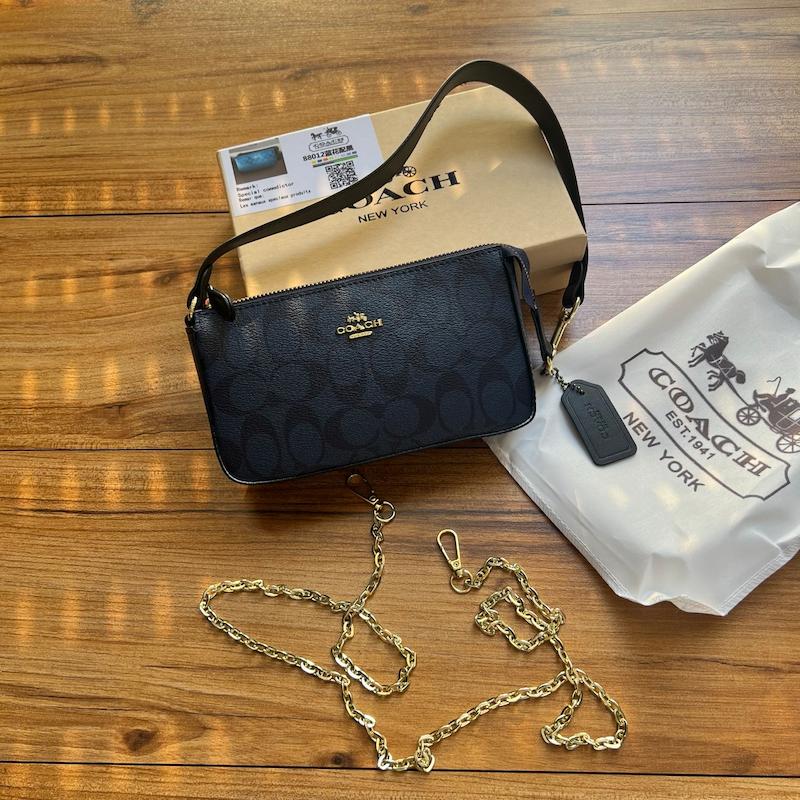 کیف رودوشی کوچ مدل Nolita 19 In Signature Canvas