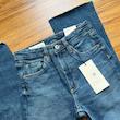 شلوار جین فلر زارا Zara مدل Cropped Flare Medium Blue