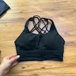 نمای روبروی نیمتنه ورزشی زنانه لولولمون Lululemon مدل Strappy 