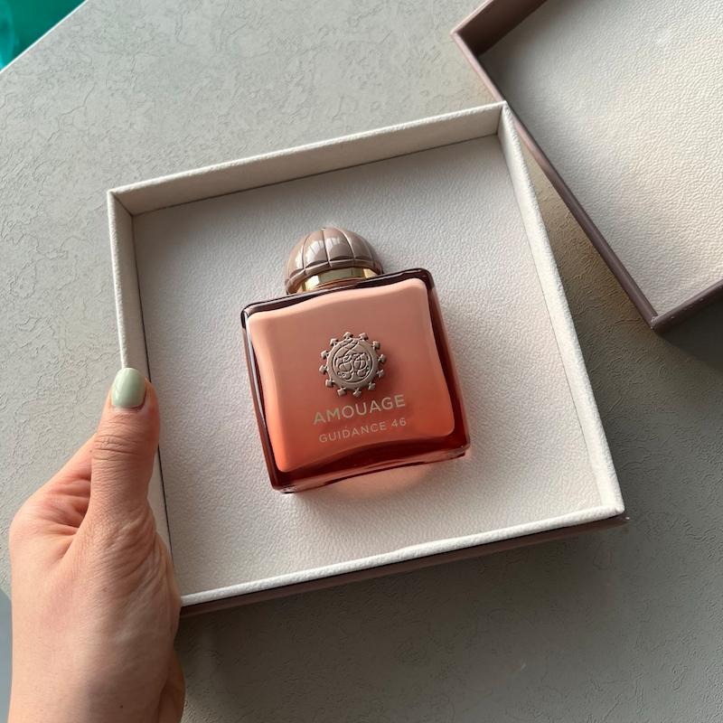 جزییات عطر زنانه آمواج گایدنس Amouage Guidance
