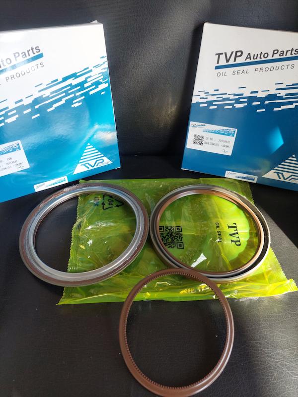 کاسه نمدچرخ عقب TVP/FH12/FM9/20518642 NBR