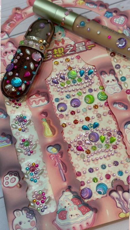 نگین چسبی ترند کایلی✨🎀