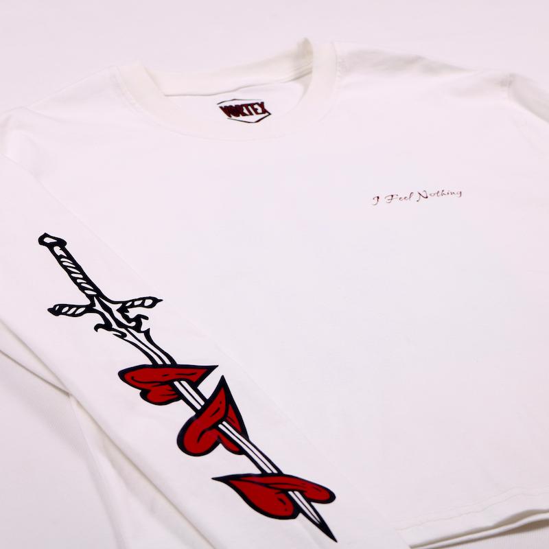 I feel nothing Long sleeve 