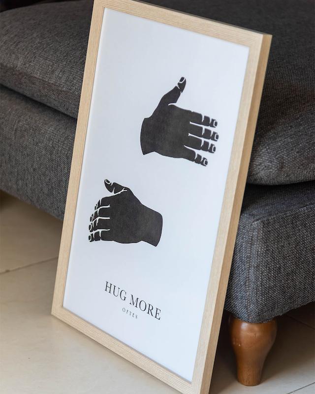 hug more!