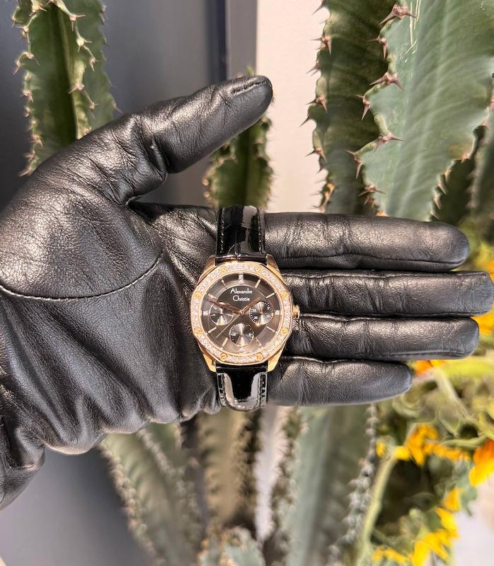 ساعت زنانه چرم الکساندر کریستی