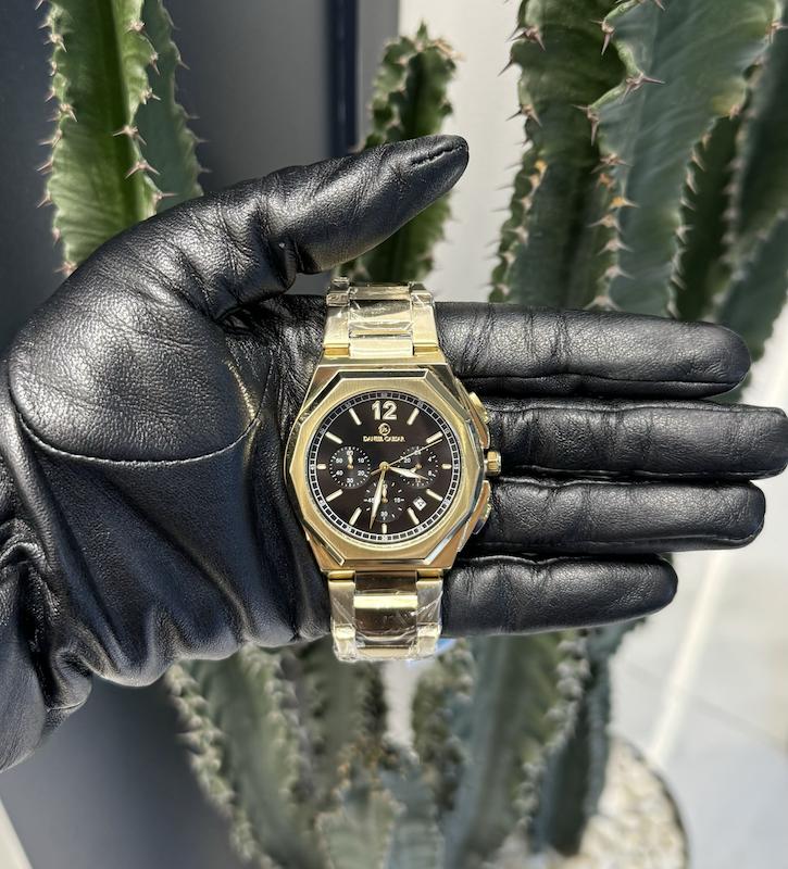 ساعت مردانه دنیل سزار