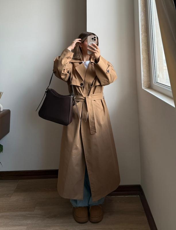 ترنچ کت بلند شتری