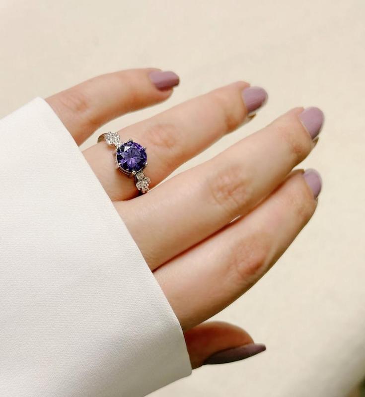 انگشتر جواهری بنفش