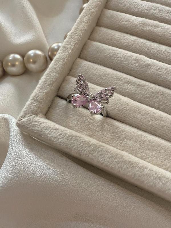 انگشتر جواهری پروانه صورتی 