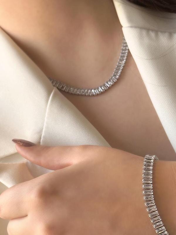 گردنبند و دستبند تنیسی 