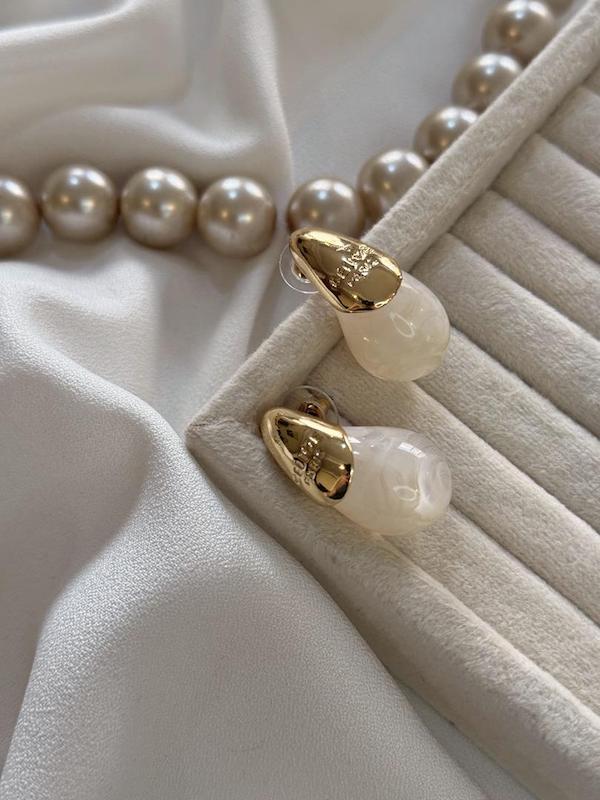 گوشواره طرح سنگ 