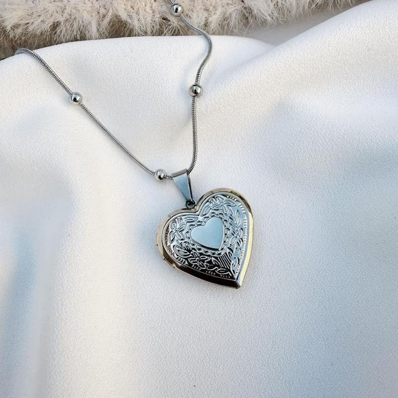 گردنبند لاکت قلب 