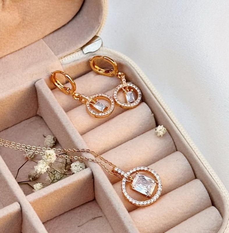 نیم ست جواهری رزگلد 