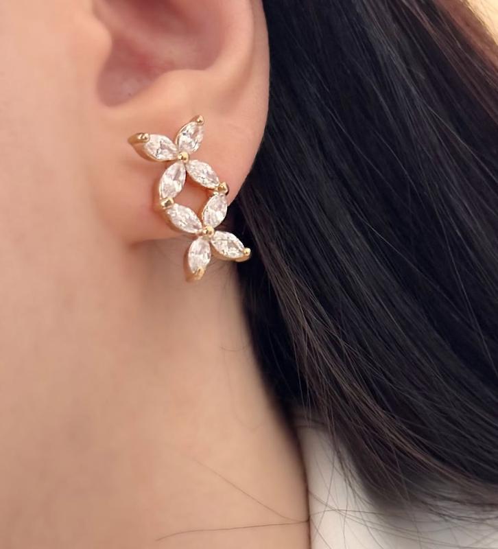 گوشواره دو گل جواهری 