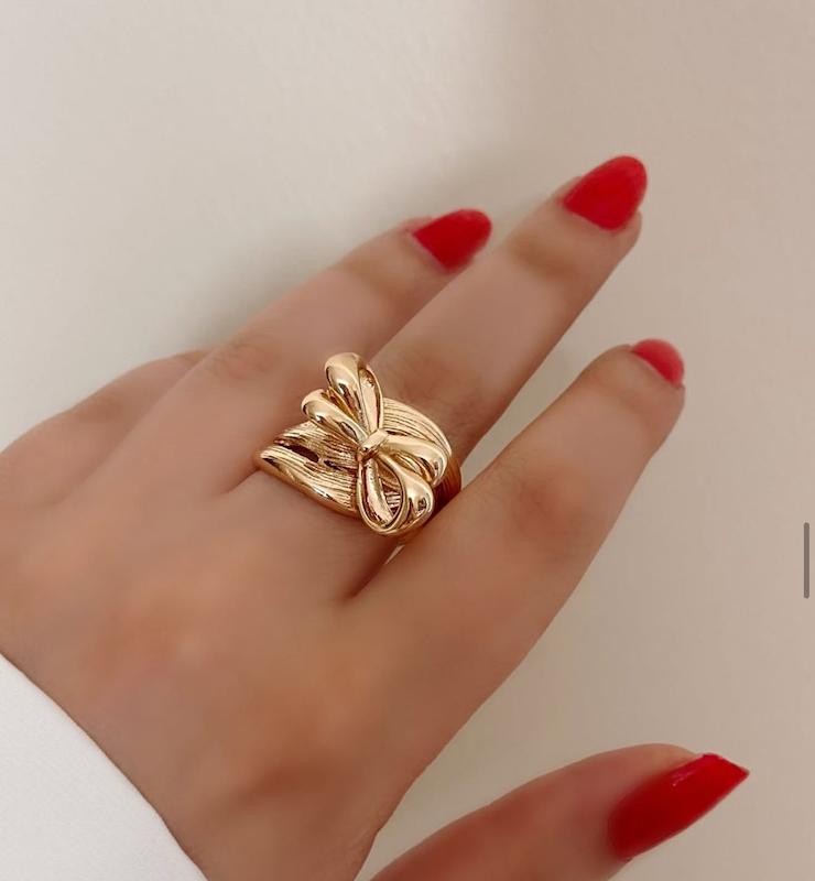 انگشتر پاپیون 