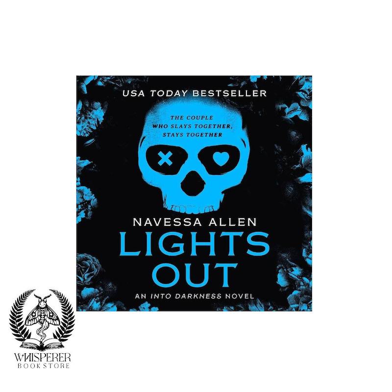 کتاب صوتی و ای بوک Lights Out: An Into Darkness Novel چراغ خاموش اثر ناوسا آلن (انگلیسی)