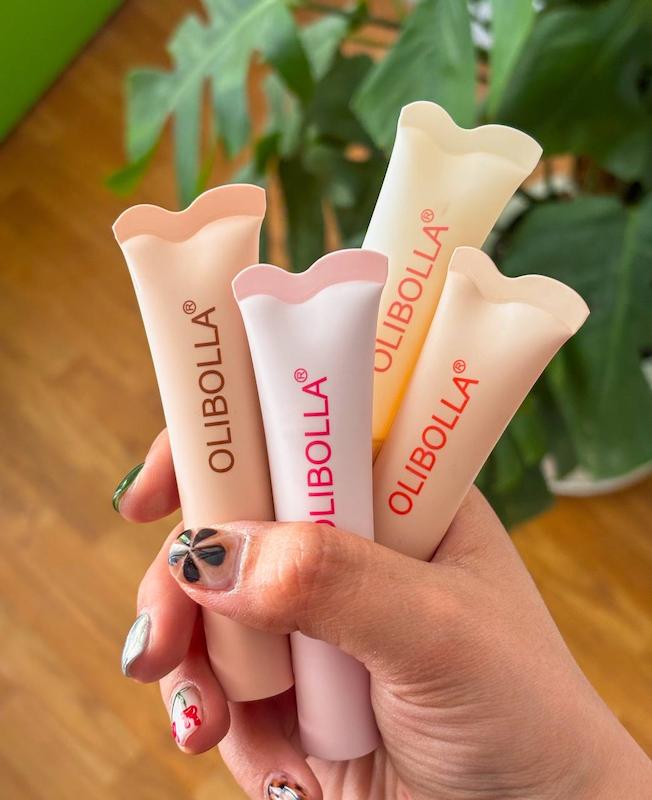 لیپ گلاس طرح شیگلم کریستالی برند Olibolla