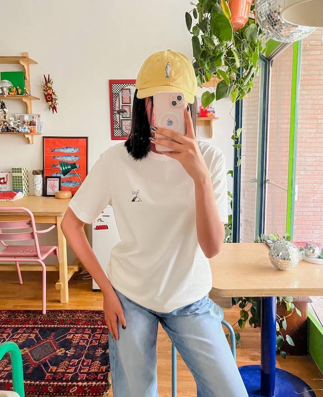 تیشرت اورسایز نخی france سفید شیری برند H&M