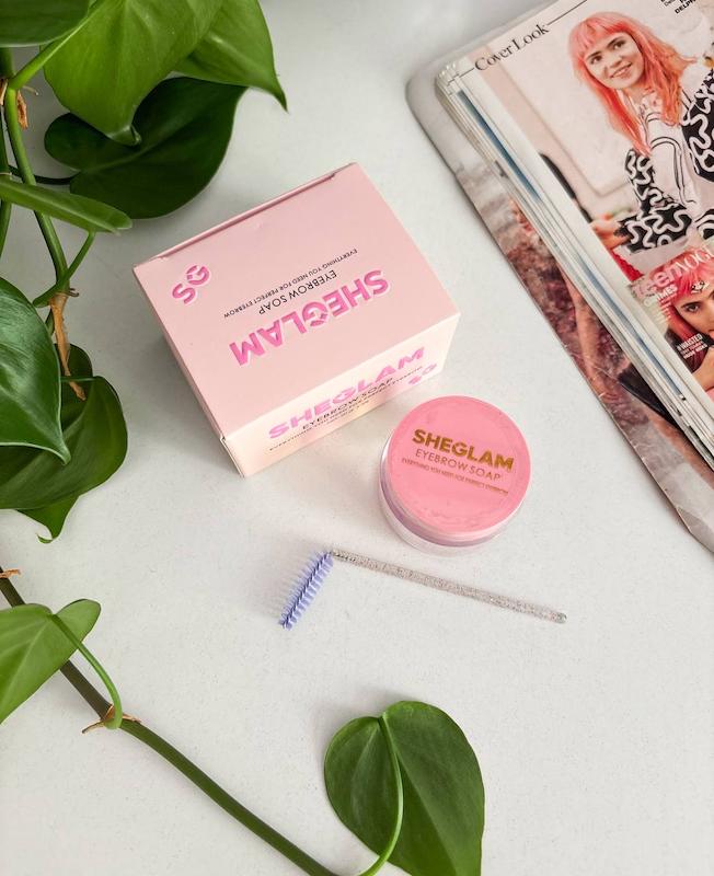 صابون و ژل لیفت ابرو برند Sheglam