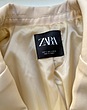 کت بلیزر اورسایز کرمی برند Zara 