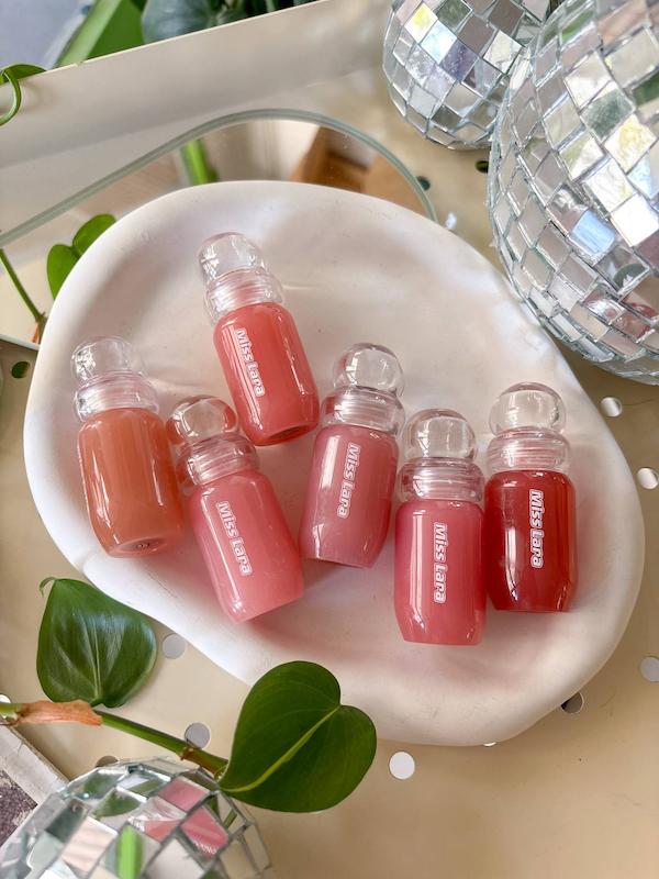 رژ خیس و تینتی ۶ رنگ پوکه شیشه ای برند miss lara