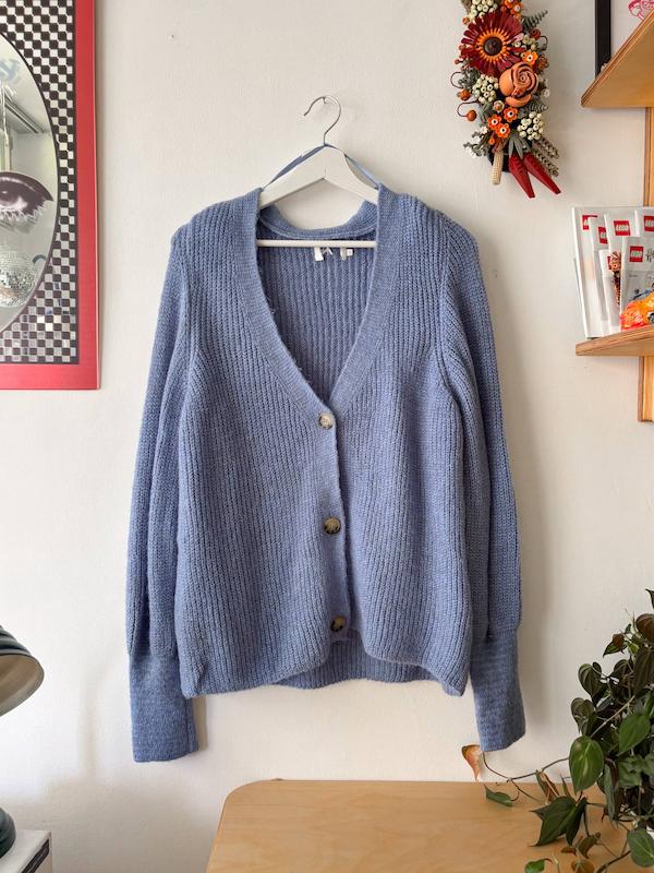 بافت نرم و لطیف کاردیگن آبی برند Only