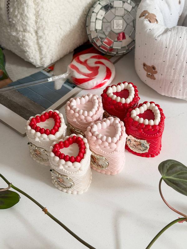 رژ مخملی و مات کره ای کیک دوپ فلاور نوز برند hues queen