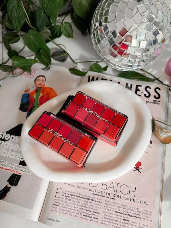 پالت رژ لب ۱۰ تایی با دو کد رنگی برند violet makeup