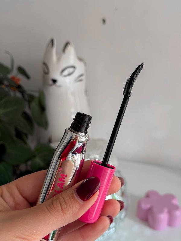 ریمل سوزنی فرکننده و بلندکننده مشکی برند ssheglam 