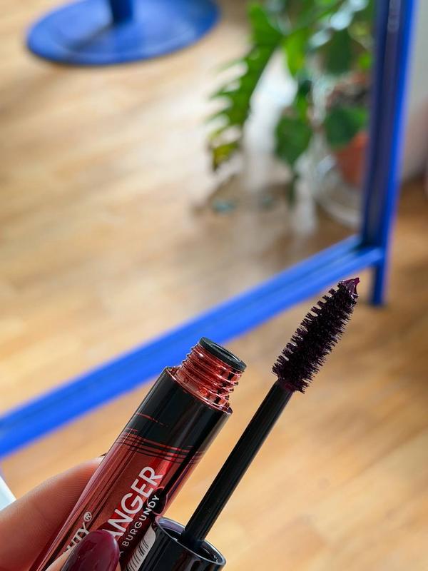 ریمل حجم دهنده و بلندکننده ارغوانی برند ever beauty 