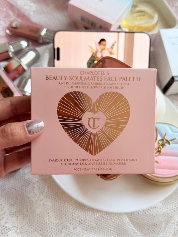 رژگونه اصلی قلبی شارلوت کد pillow talk/ flawless pink برند charlotte tilbury 
