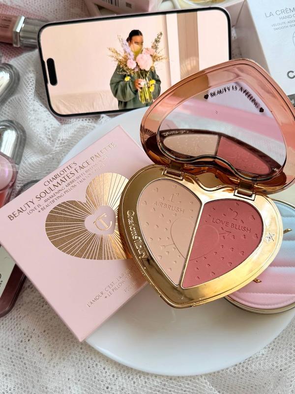 رژگونه اصلی قلبی شارلوت کد pillow talk/ flawless pink برند charlotte tilbury 