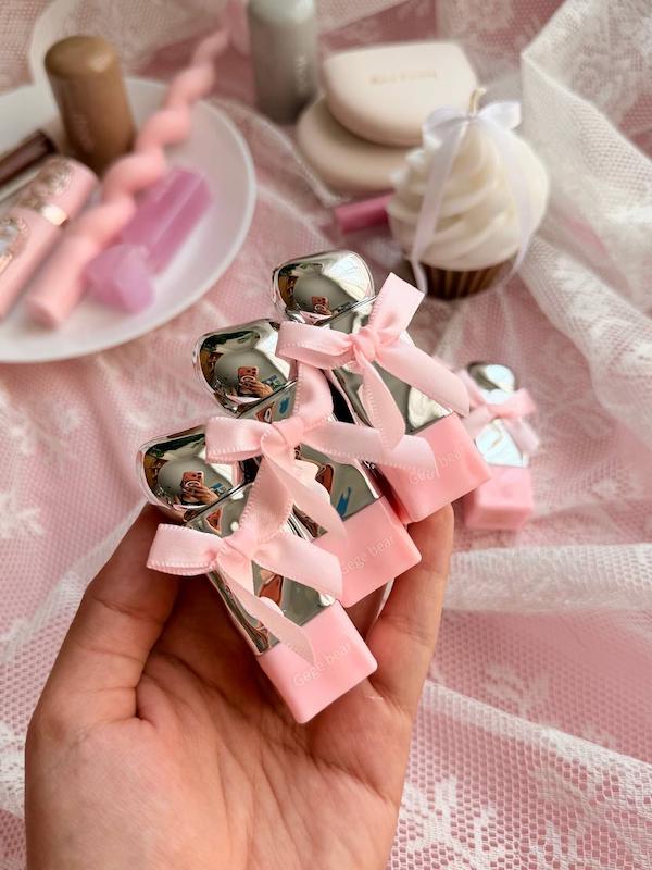 رژ پاپیونی و خیس کره ای برند gege bear