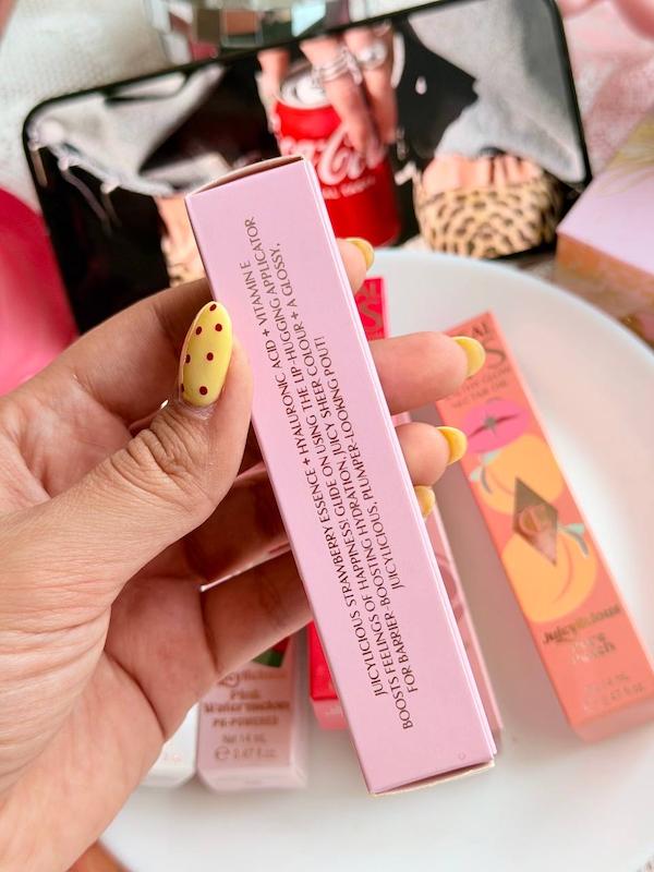 لیپ گلاس اصلی رایحه و طعم میوه ای برند شارلوت charlotte tilbury 