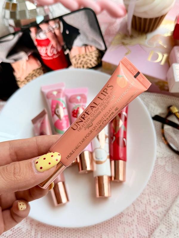 لیپ گلاس اصلی رایحه و طعم میوه ای برند شارلوت charlotte tilbury 