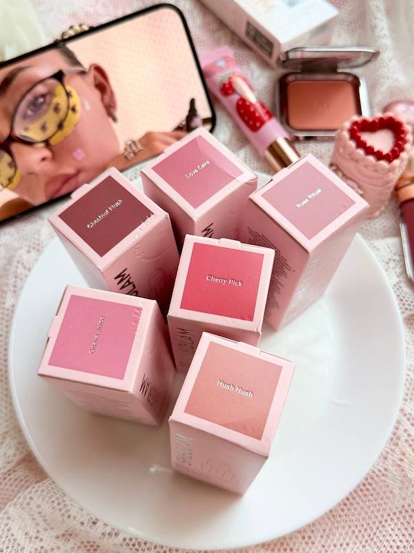 رژگونه‌ ی استیکی کره ای شیگلم sheglam سری ۶ کدرنگی