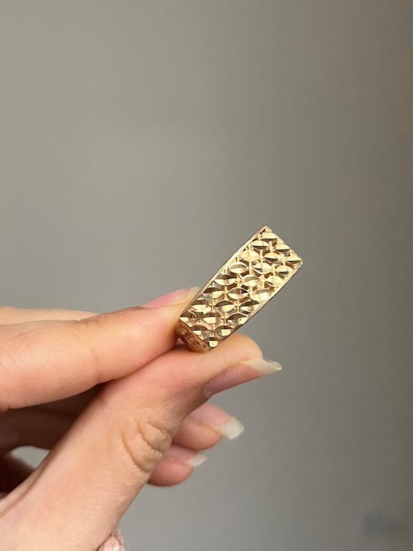 انگشتر طلاروس