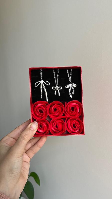 گردنبند پاپیون(تکی و بدون باکس)