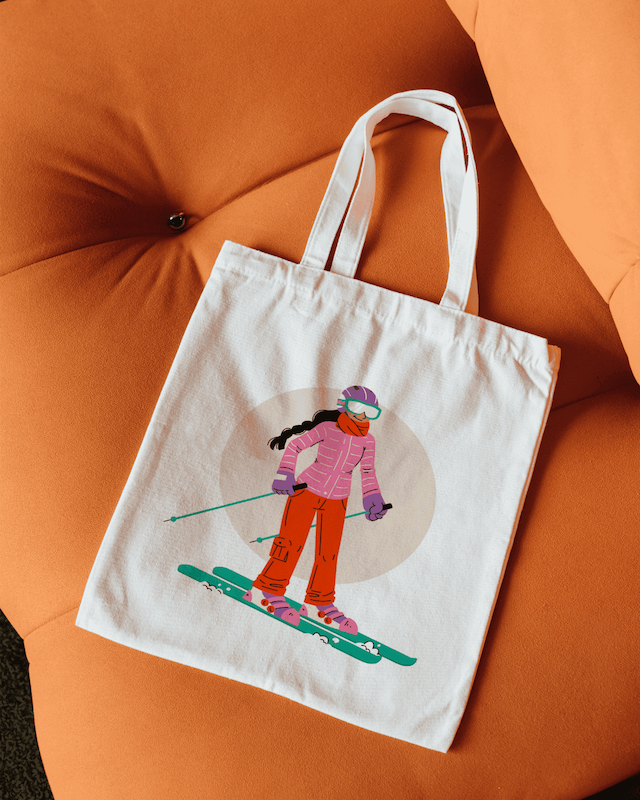 کیف پارچه‌ای (توت بگ) طرح دختر اسکی‌باز 