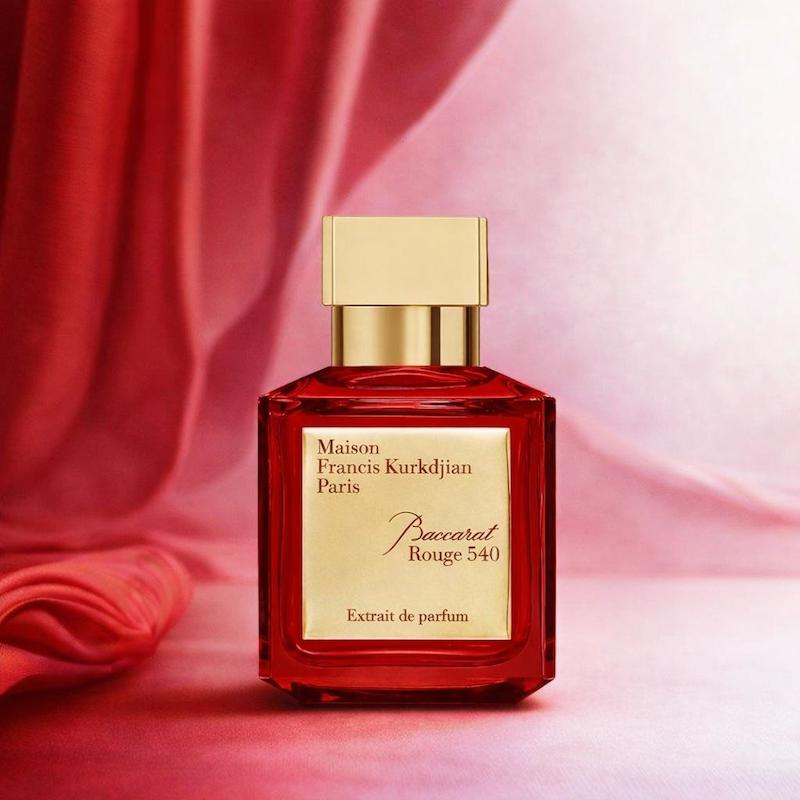 عطر باکارات رژ