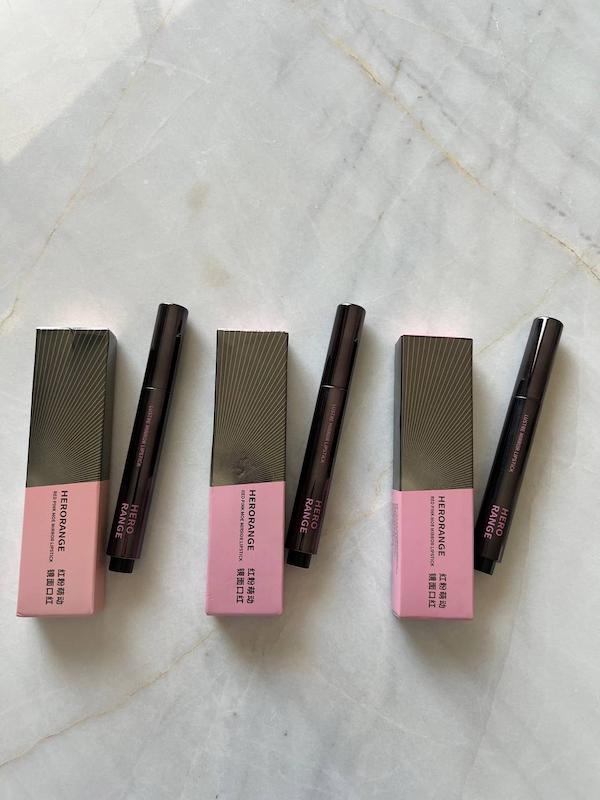 رژلب آینه ای هیرو