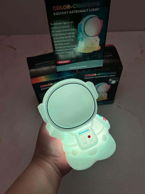 چراغ خواب فضانورد سیلیکونی