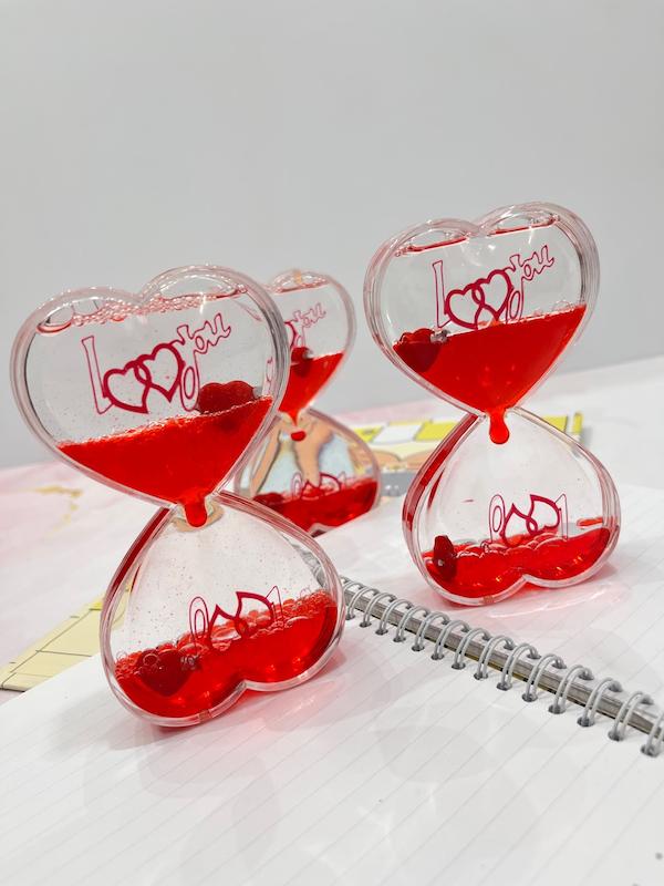 ساعت ژله ای قلب قرمز