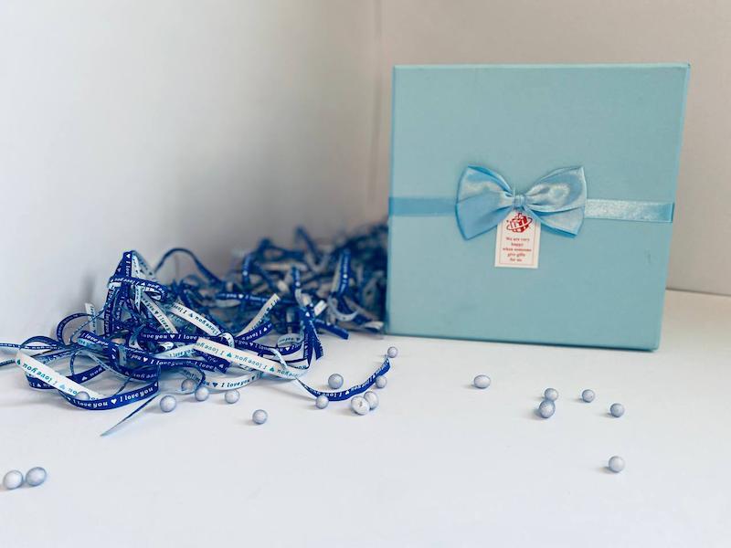 باکس ولنتاین مکعبی آبی زمستونی سایز 18*18