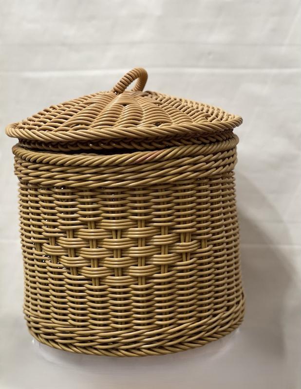  سبد بافت گرد درب دار 